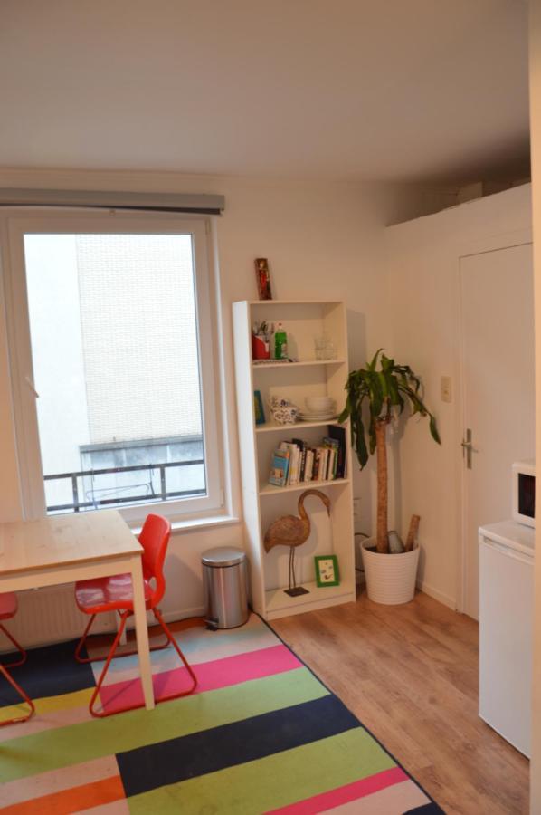 Nice Studio In Marolles Apartment บรัสเซลส์ ภายนอก รูปภาพ